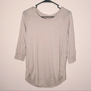 Cream colored 3/4 sleeve sweater